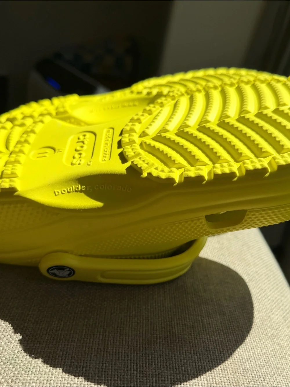 CROCS Classic Clog in Bright Yellow